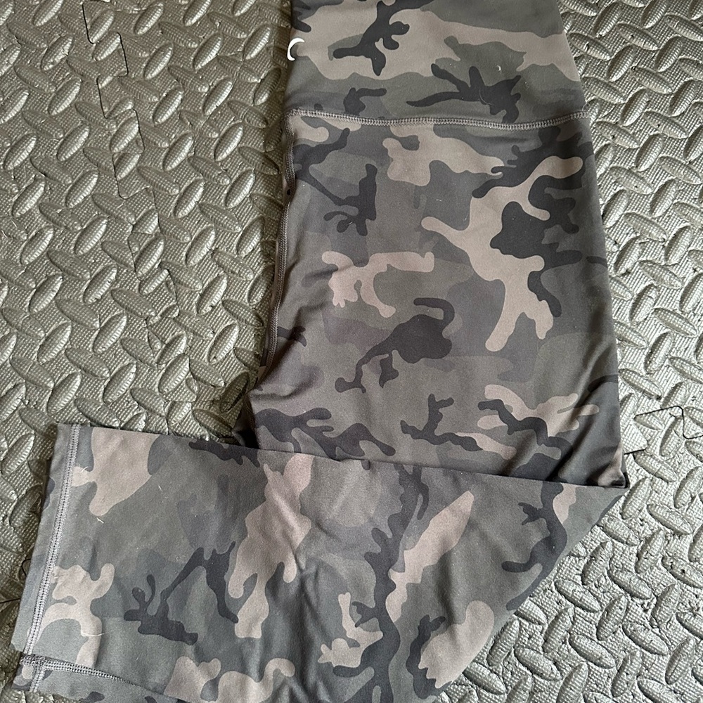 Zyia Leggings